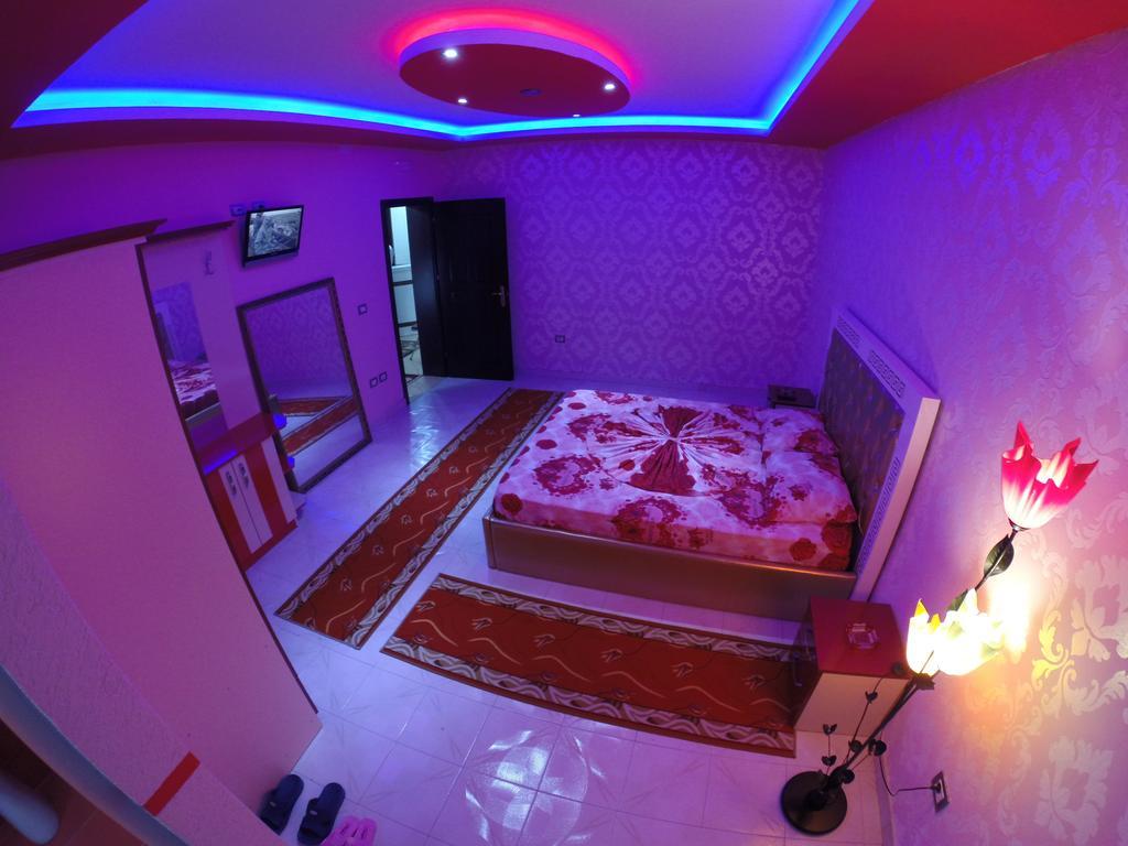 Hotel Buza New Shtoj Zimmer foto