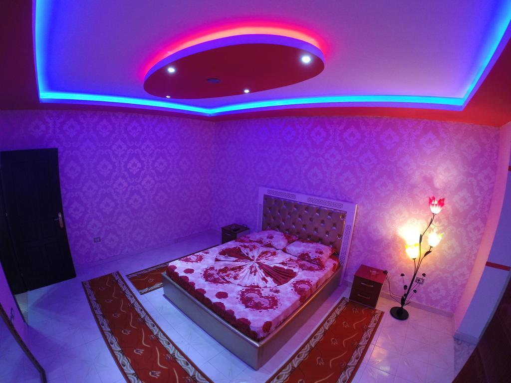 Hotel Buza New Shtoj Zimmer foto