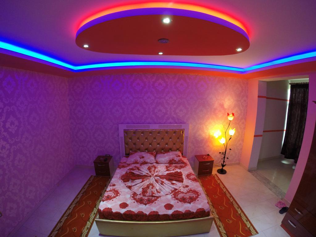 Hotel Buza New Shtoj Zimmer foto